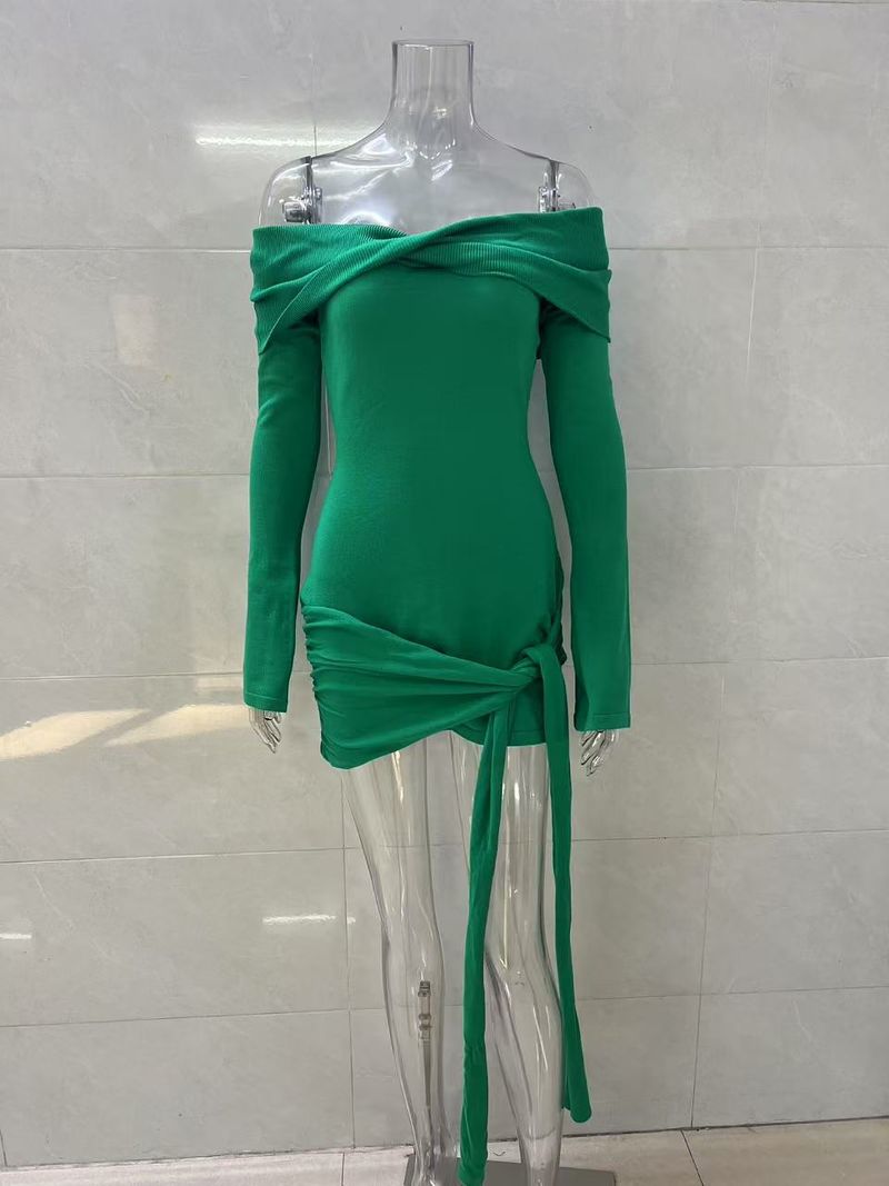 Abito aderente sexy in maglia con spalle scoperte e dettaglio allacciato - Mini abito a maniche lunghe per donna, stile streetwear chic, misto poliestere_voghion.com