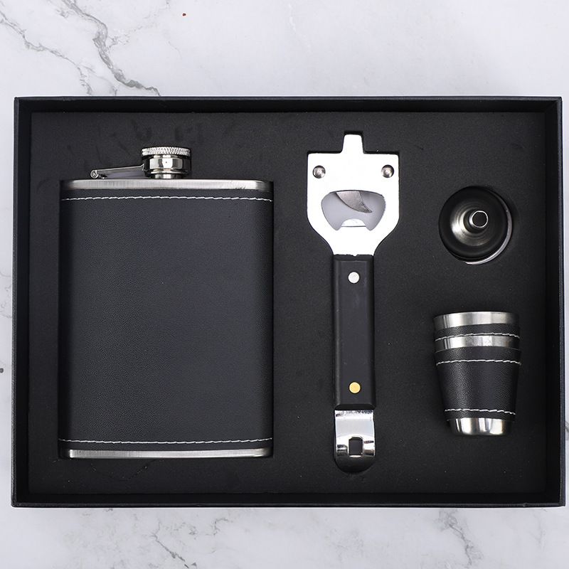 Factory Direct Supply Stainless Steel Portable 7oz Small Customizable Logo Gift Wine Flask Set EVA_voghion.com