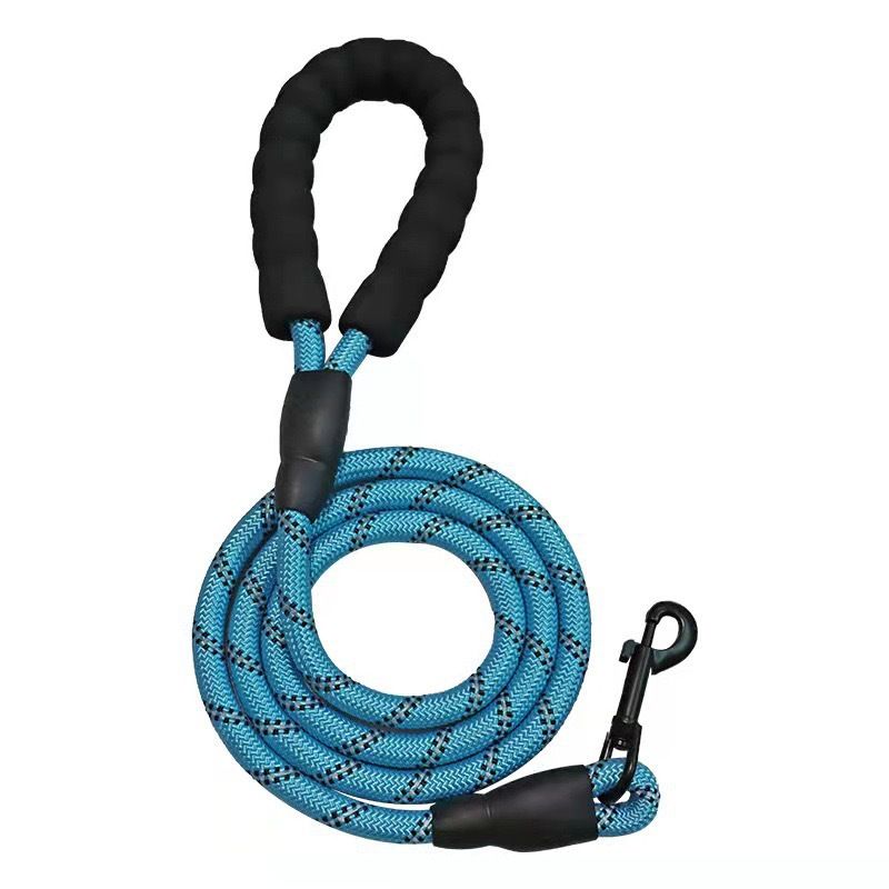 Guinzaglio riflettente notturno in seta con trazione, in schiuma, anti-strangolamento, in lega di alluminio, con fibbia di bloccaggio, catena per cani, corda in nylon_voghion.com