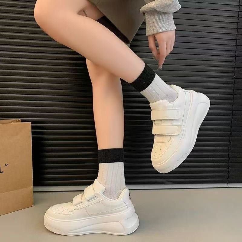 Mascotte Style Magic Tape Smiley Face Beyaz Kadınlar İçin 2025 Yeni Kalın Tabanlı Boy Artırıcı Günlük Spor Ayakkabıları_voghion.com