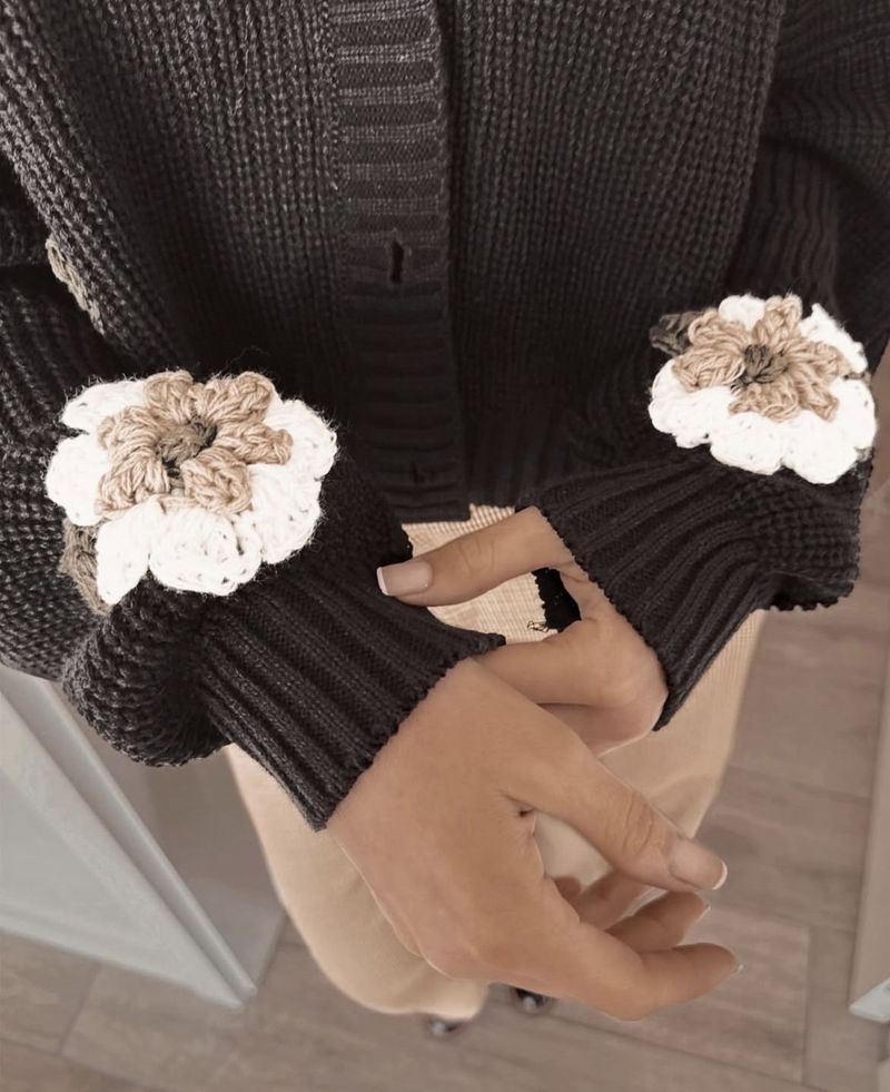 Vintage Häkel-Cardigan mit Knöpfen – Übergroßer Boho-Strickpullover für Damen (Schwarz/Weiß)_voghion.com