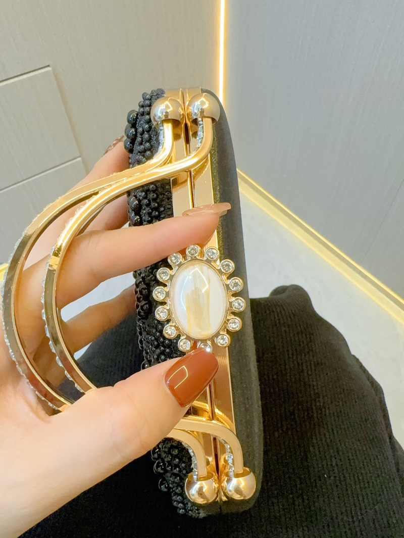 Sac à main de mariage polyvalent en perles pour femmes, sac de dîner à bandoulière asymétrique épaule dénudée, nouvelle collection_voghion.com