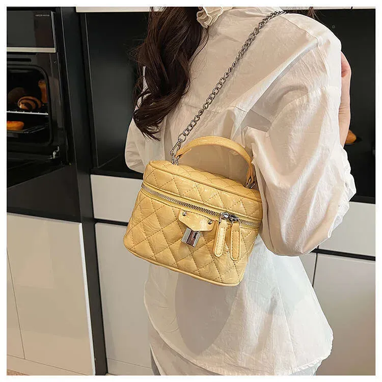 Borsa a mano trapuntata alla moda per donna, borsa a tracolla casual versatile con catena, alla moda estiva_voghion.com