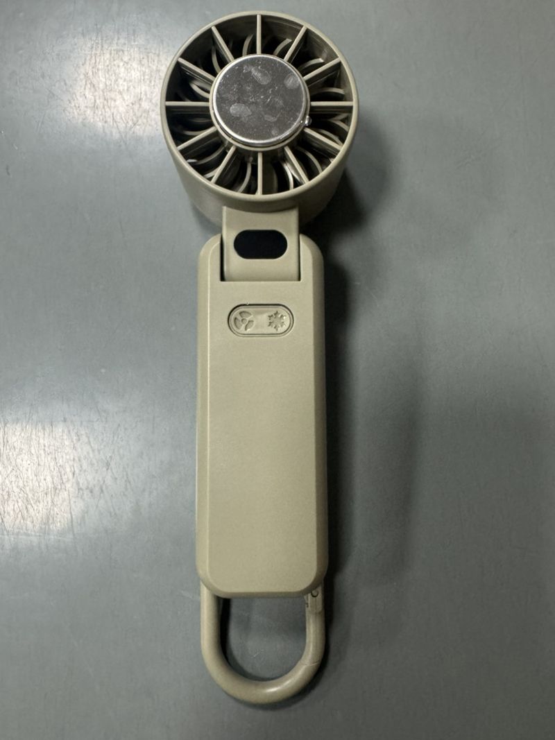 USB Neck Fan, Semiconductor Ice Cooling Fan With Digital Display, Powerful High-Speed, Hands-Free Personal Air Cooler_voghion.com