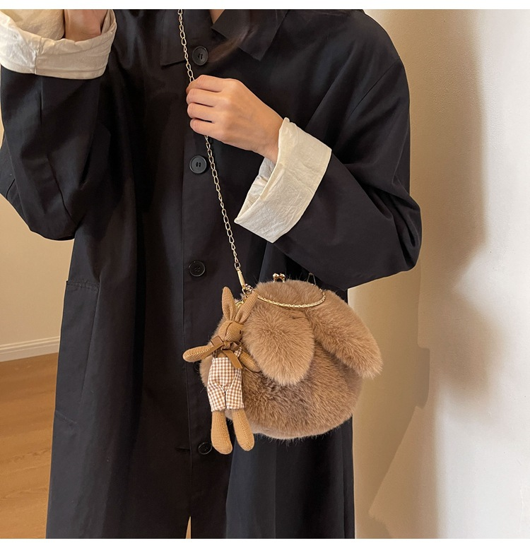 Borsa a tracolla in peluche di nuova tendenza moda autunno e inverno Borsa a tracolla in peluche per donna Instagram Borsa a catena con una spalla morbida e carina per donna_voghion.com