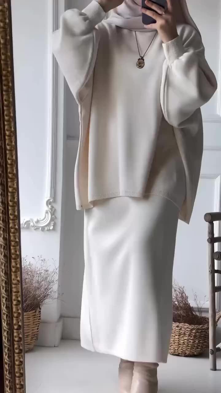 Damen-Set aus Oversize-Strickpullover und geradem Rock – Minimalistisches zweiteiliges Outfit (S-3XL, Weiß/Kastanienbraun/Khaki/Schwarz)_voghion.com