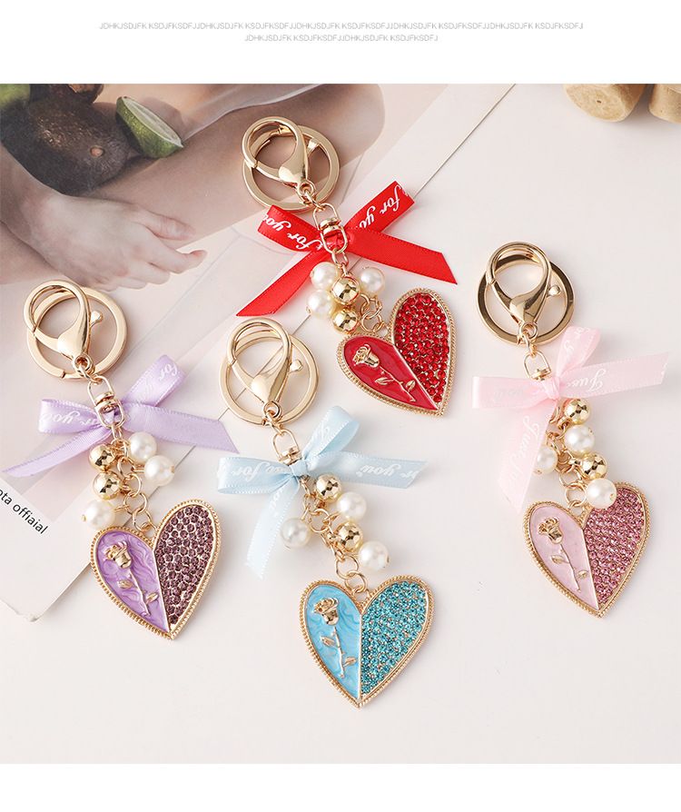 Koreanische Version Diamant-besetzte Herz Rose Blume Auto Metall Damen Tasche Anhänger Schlüsselanhänger Kreative Hängende Ornament Geschenk_voghion.com