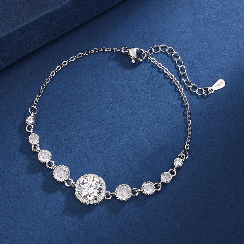 Neue quadratische runde Tasche im klassischen Stil mit vierblättrigem Kleeblatt-Armband, verstellbar, eingelegter Zirkon, vielseitiges Nischendesign für Damen_voghion.com