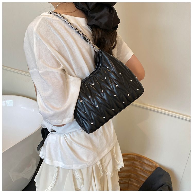 Borsa a tracolla versatile con tracolla singola, stile trapuntato a catena sotto le ascelle per donna, nuova moda estiva 2025_voghion.com