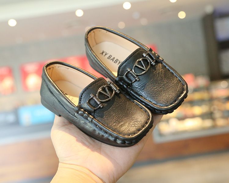Scarpe per bambini Scarpe con le dita dei piedi per ragazzi 2024 primavera nuove scarpe piccole in pelle per bambini in stile britannico con suola morbida scarpe singole per studenti scarpe casual per bambini_voghion.com
