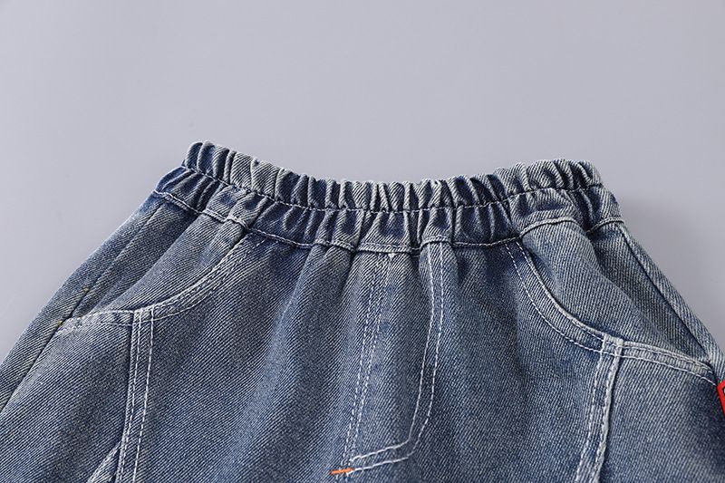 Kinderoutfit 2025 Nieuwe lente- en herfstmode voor jongens Baby-jeans met dubbele opgestikte zakken, driedelige set_voghion.com
