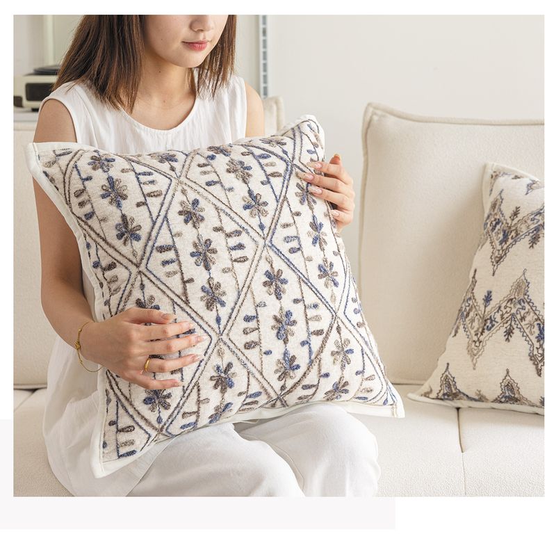 Luxury Throw Pillow Covers - Elegant Decorative Sofa Pillows For Living Room & Bedroom (Set Of 2, Premium Velvet, Back Support & Comfortable)_voghion.com