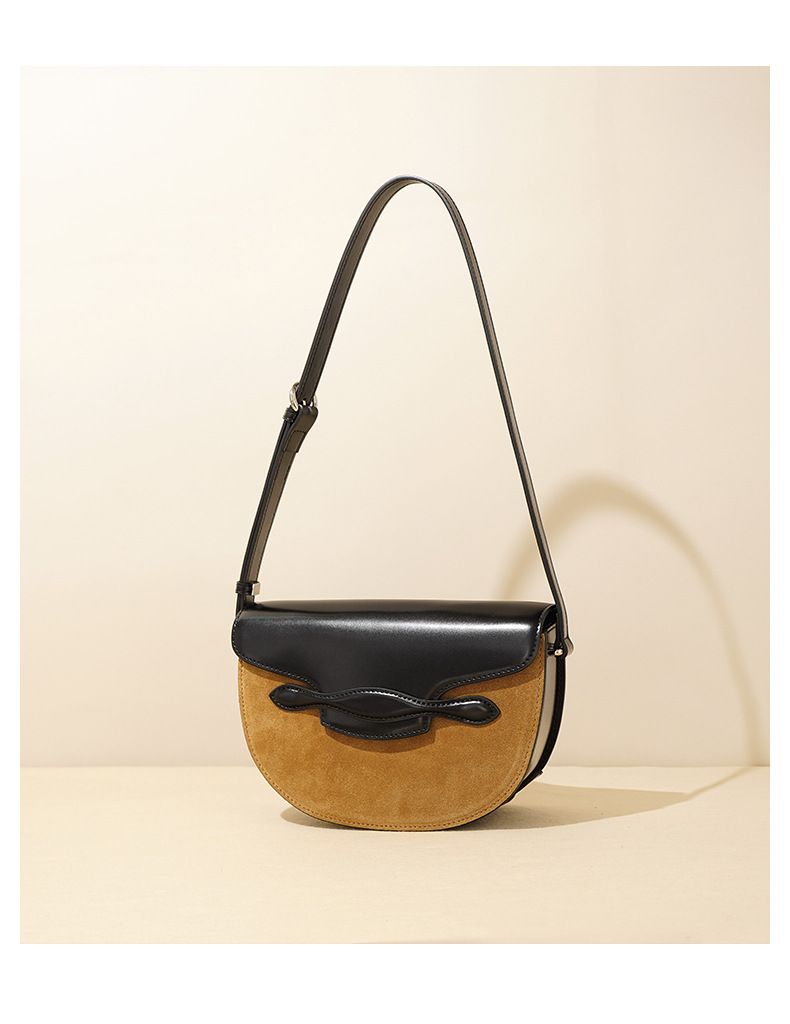 Sac de selle à texture haut de gamme, nouveau design de niche à la mode, sacs classiques polyvalents décontractés pour femmes, 2024_voghion.com