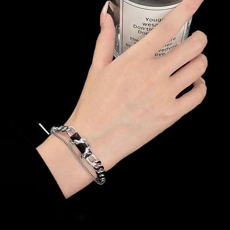 Bracciale cubano in acciaio al titanio per donna, design di nicchia di alta qualità, moda hip-hop, nuovi accessori alla moda_voghion.com