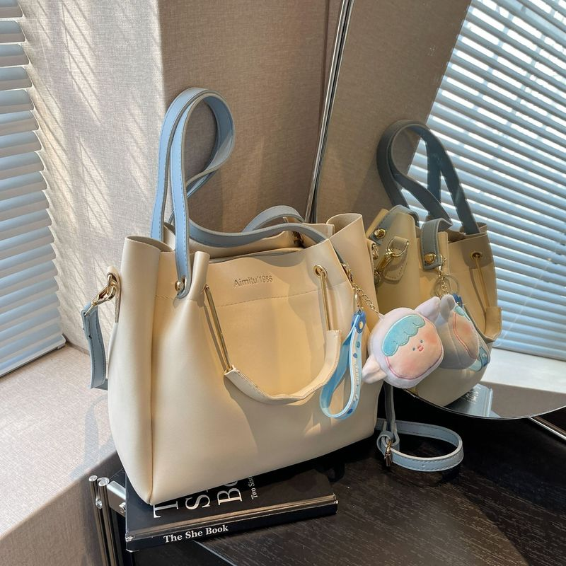 Amy Rabbit 2023 Neue High-End-Texturtasche für Damen, große Kapazität, vielseitige One-Shoulder-Pendlertasche_voghion.com