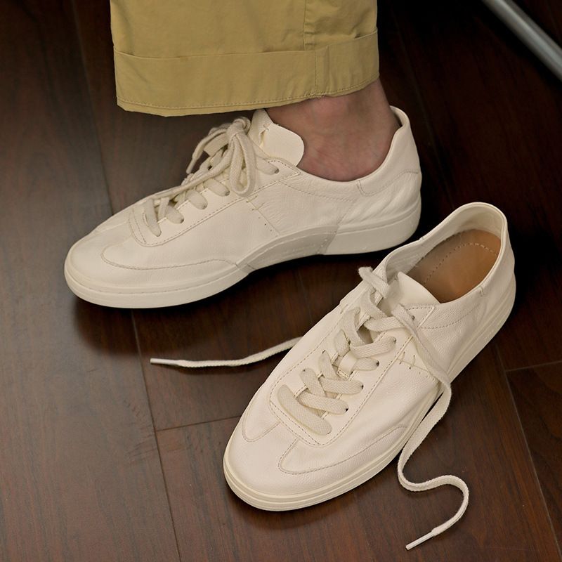 Scarpe casual leggere in pelle con suola sottile per la primavera estate 2025, scarpe bianche alla moda e versatili, da uomo basse._voghion.com