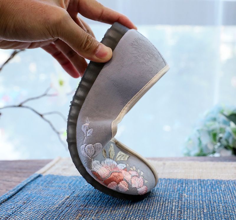 Plat cu tendon de vacă Ole pentru primăvară/vară 2025, pânză plată brodată cu artă de ceai Of Ole, sapă de mamă, femei_voghion.com