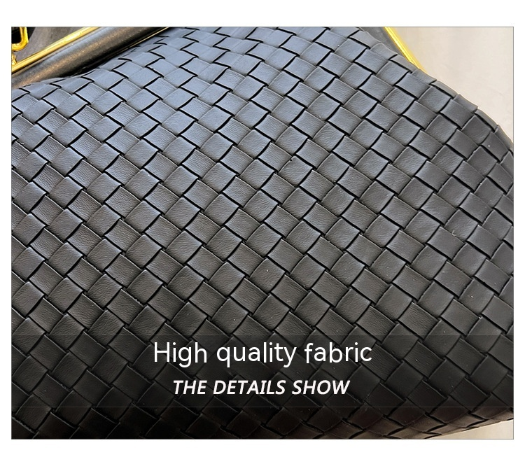 Schulter Tasche 2023 Sommer Neue Beliebte Woven Clip Mode Umhängetasche Hohe Qualität Hand Tragen Kleine Quadratische Tasche_voghion.com