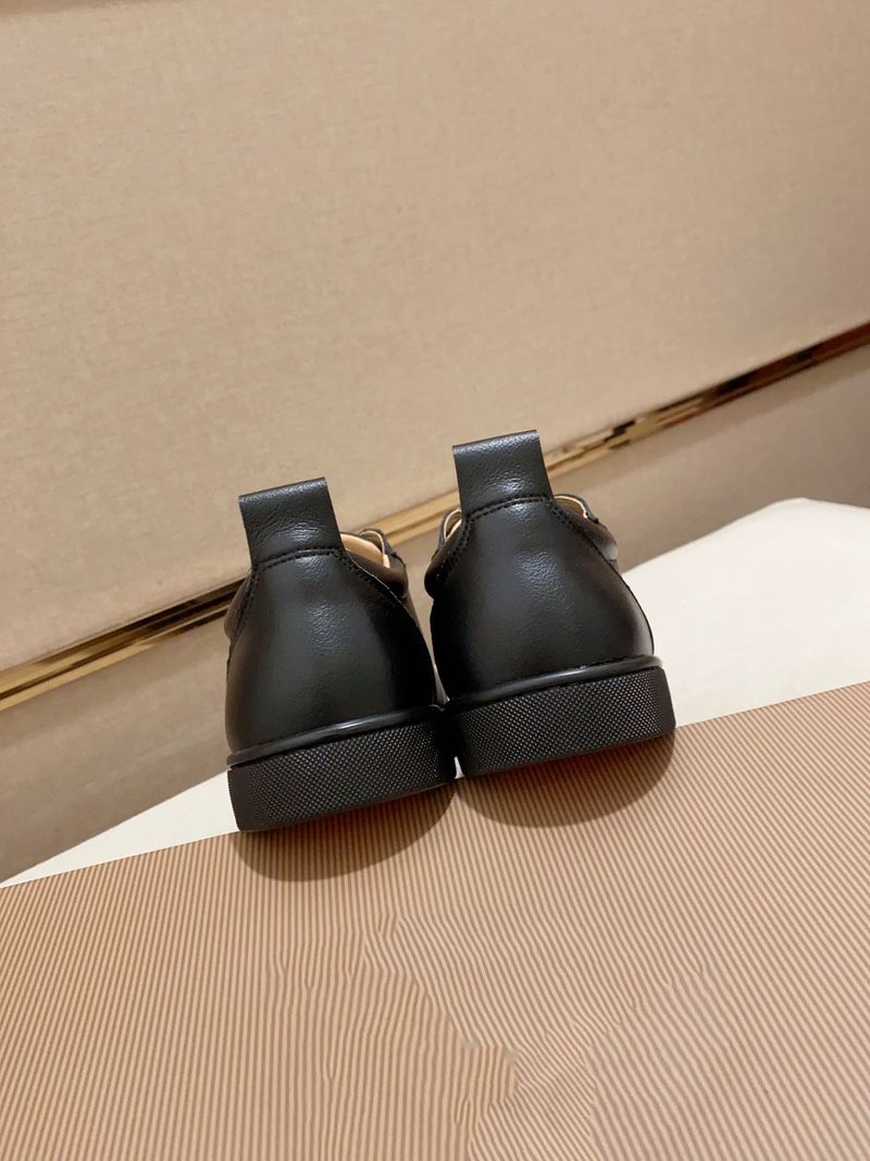 Neuer Stil 2025 Neue Herren Trendy Marke Casual Sports High-End Sneakers Patchwork Rivet Fashion Rote Sohle Weiße Schuhe_voghion.com