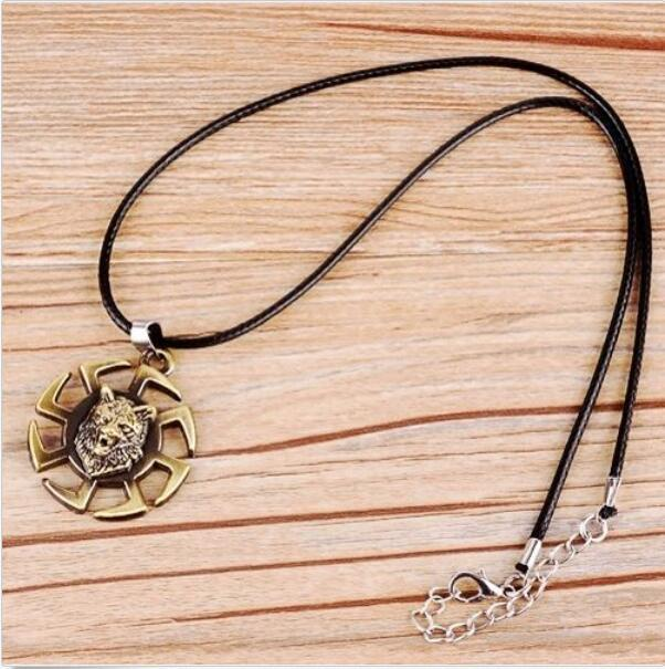 Men Wolf Head Viking Black Rope Pendant Necklaces for Women Steel Wheel Pendant Amulet Metal Jewelry Unisex_voghion.com