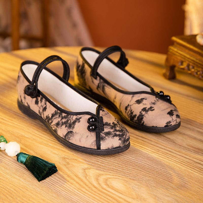 Damenschuhe Frühling Neuer Stil Alte Peking-Stoffschuhe Ethnische Mutter Mittleren Alters Und Älterer Weicher Boden Antiker Stil Bestickte Schuhe Damen_voghion.com