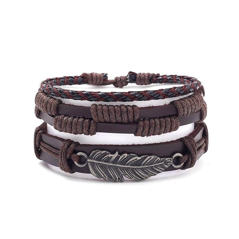 Bracciale unisex in pelle nera con teschio fatto a mano fai da te da uomo_voghion.com