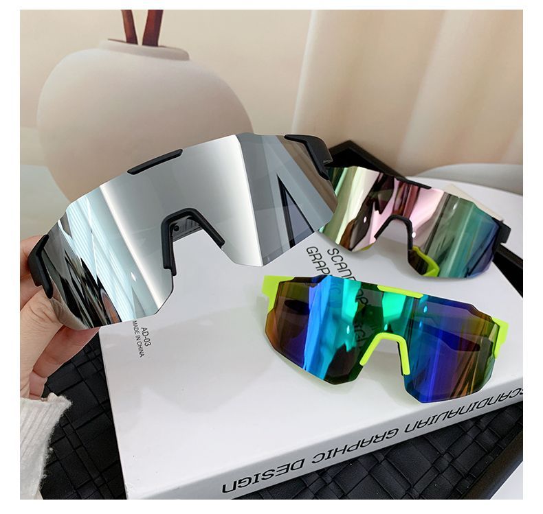 【 Tasso di recensione positiva del 90% 】 Occhiali da equitazione colorati professionali per bici antivento sci corsa integrati resistenti ai raggi UV_voghion.com