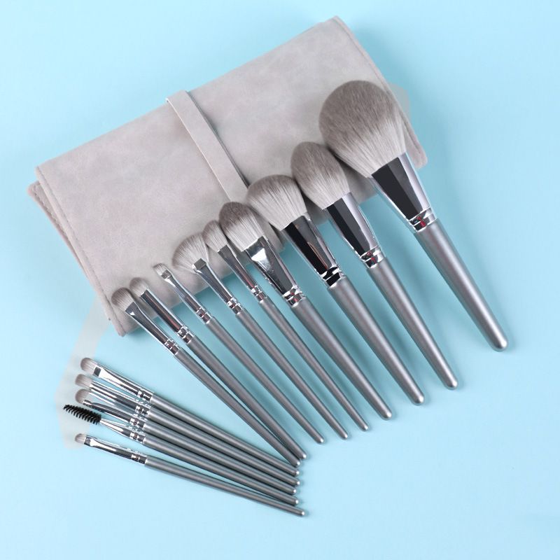 Beauty Essentials Nieuwe 14 stuks make-upkwasten met houten handvat Chujian Cangzhou make-upkwastenset Beauty Tools Make-upkwast Spot_voghion.com