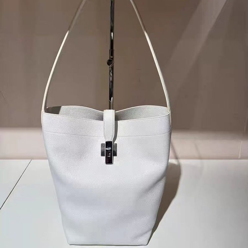 Women's Korean Version New Large Capacity Bucket Commuter Handbag Niche Vintage Shoulder Tote Bag_voghion.com