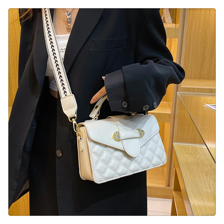 Cross-border New High-end Women's Bag Rhombic Embroidery Thread All-match messenger bag fashion one-shoulder portable small square bag large capacity_voghion.com