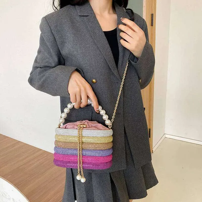 Elegante Abend-Clutch: Umhängetasche mit Perlenbesatz für Damen, Designer-Handtasche für Partys und besondere Anlässe_voghion.com