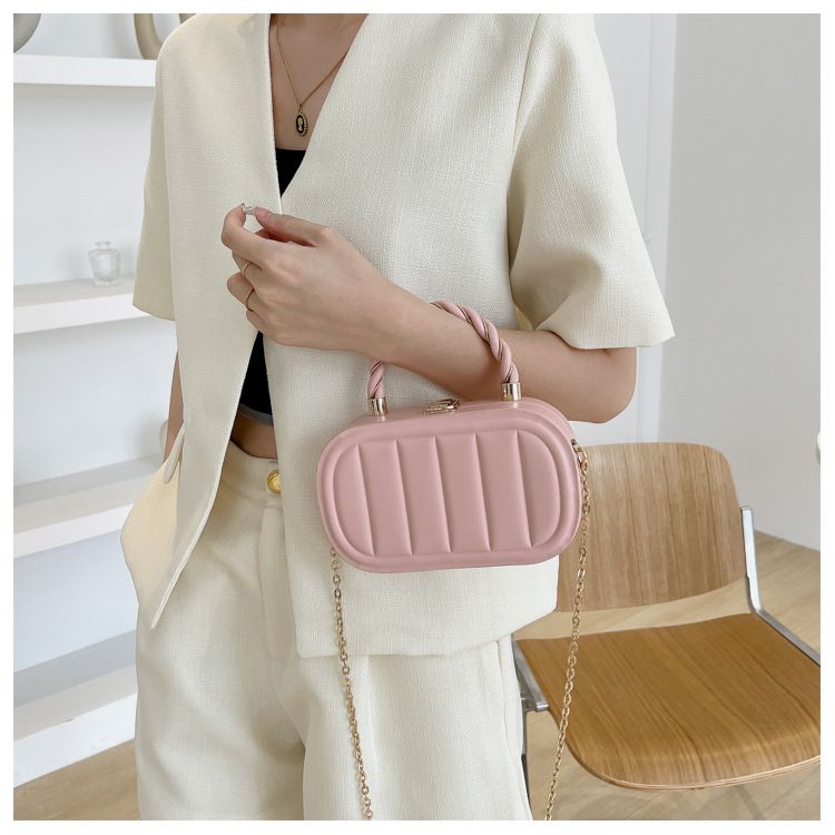 Texture small square 2024 new simple atmospheric commuting shoulder fashionable and versatile chain box bag_voghion.com