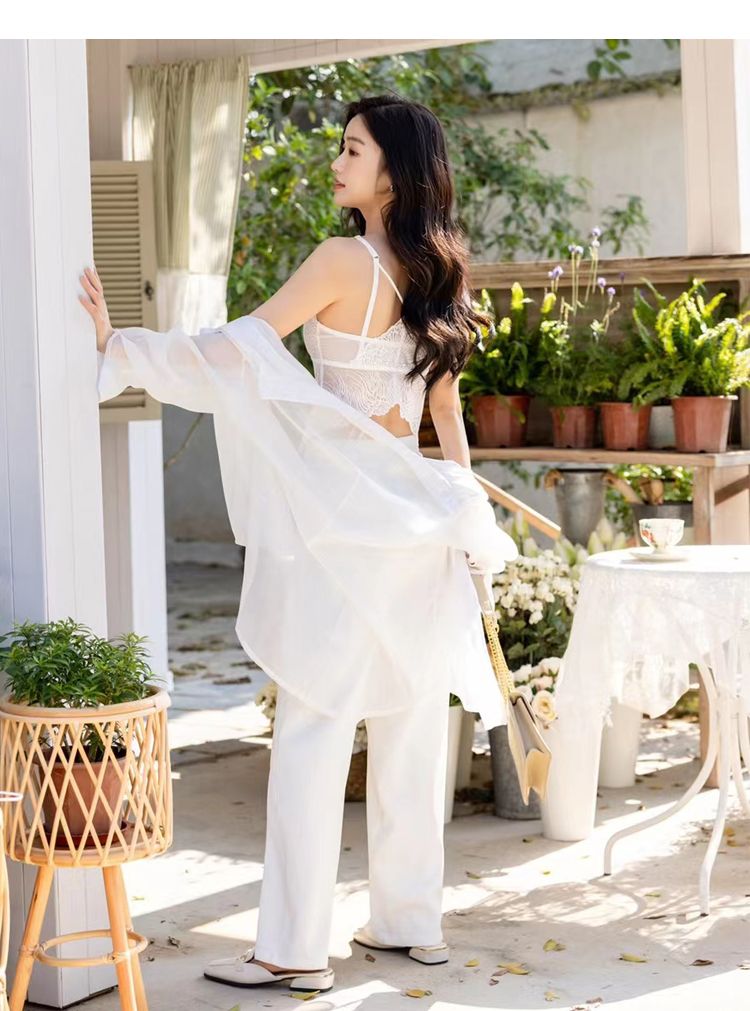 Canotta in pizzo stile francese Leevee, biancheria intima elegante_voghion.com