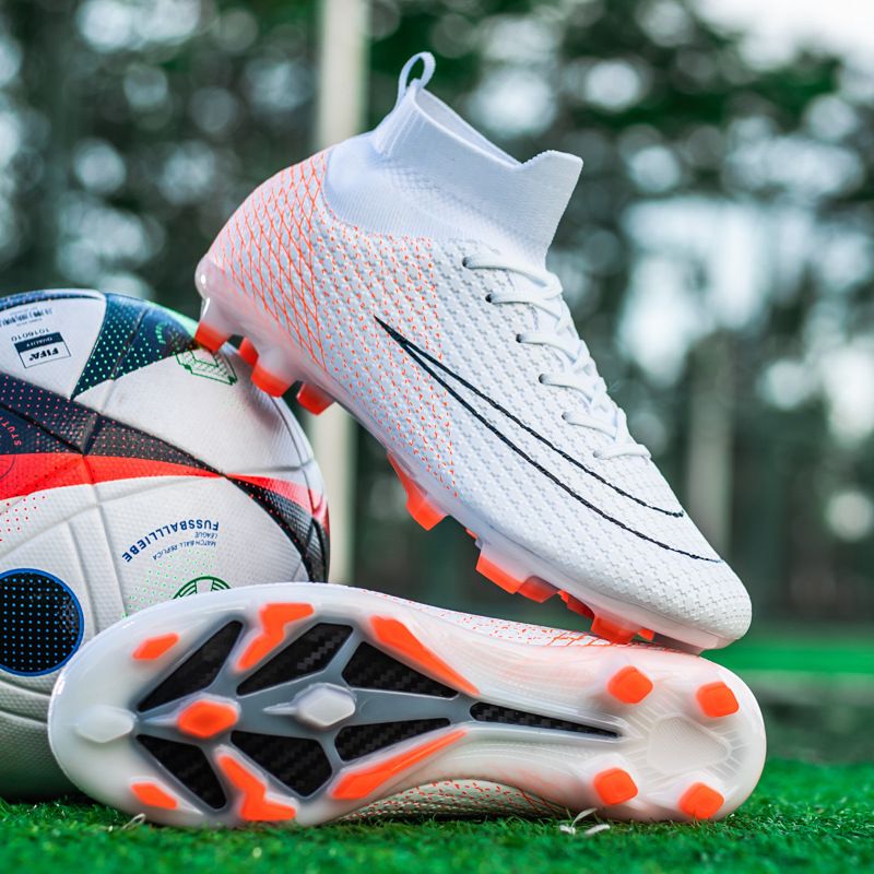 Neues Paar Fußballschuhe für Herren mit hohen Spitzen und langen, gebrochenen Nägeln, Trainingssportschuhe_voghion.com