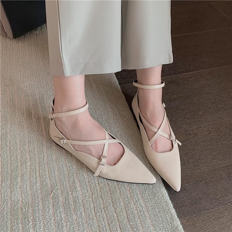 2024 nieuwe kleine dikke kruispuntige lage hak ondiepe mond gespband enkele schoen lente Franse damesschoenen_voghion.com
