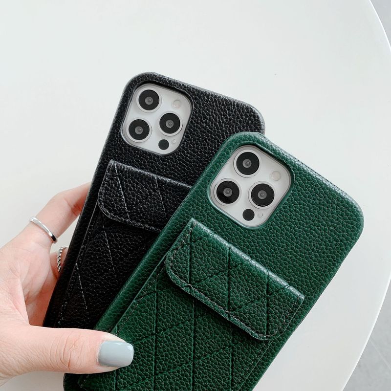 Handyhülle Gëeegent fir iPhone 15 Handyhülle Lieder Diamantkaro Lychee Muster Apple 14 Hallefpack Hard Shell XR Mënzportemonnaie 7p_voghion.com