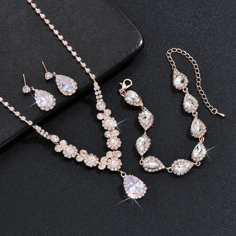 Collana con orecchini e bracciale in zircone e diamanti del 2024, set di gioielli da sposa alla moda per donna._voghion.com