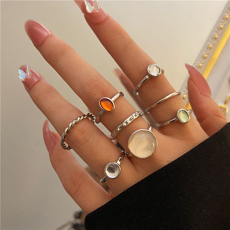 2025 Fashion Style Women's Crystal and Gemstone Ring Set, Retro Fashion Gold Silver Resin Ring, Geometric Design_voghion.com