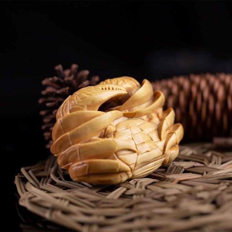 Thuja Wood Carving Handheld Piece For Playing With, Wealth-Attracting Crab, Men's Portable Plaything, Eight Directions_voghion.com