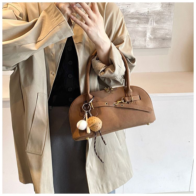 Matte shell bag, large capacity fashionable handbag for women, 2024 autumn and winter new item, high-end versatile_voghion.com
