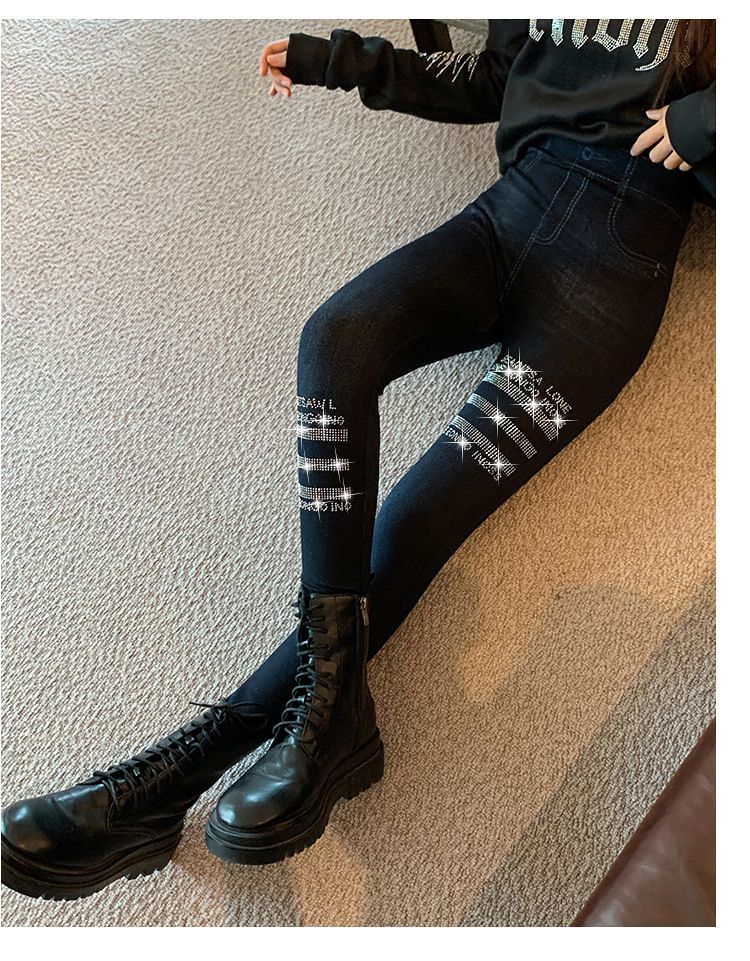 Abbigliamento da donna denim ad alta elasticità con diamanti caldi più leggings di velluto pantaloni a nove punti attillati e modali ispessiti_voghion.com