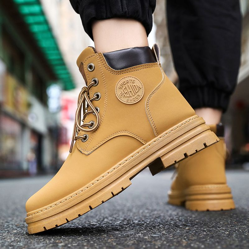 Šī gada jaunais ziemas gadījuma raksturs Doc Martens_voghion.com