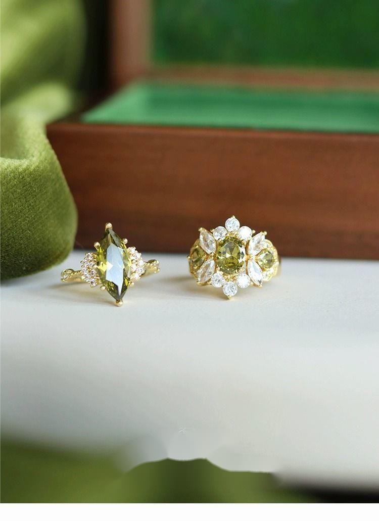 Anello aperto di lusso di alta qualità, verde oliva, per donna, in stile francese, con nicchia in stile palazzo, squisita fattura._voghion.com