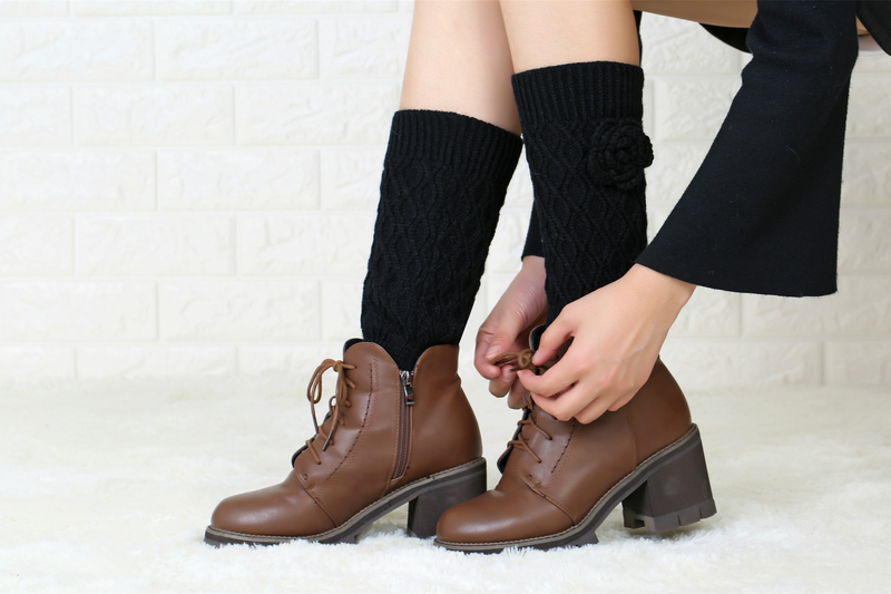 Women's autumn and winter new woolen socks, handmade flower middle sleeves, knitted warm boots, leg protectors_voghion.com