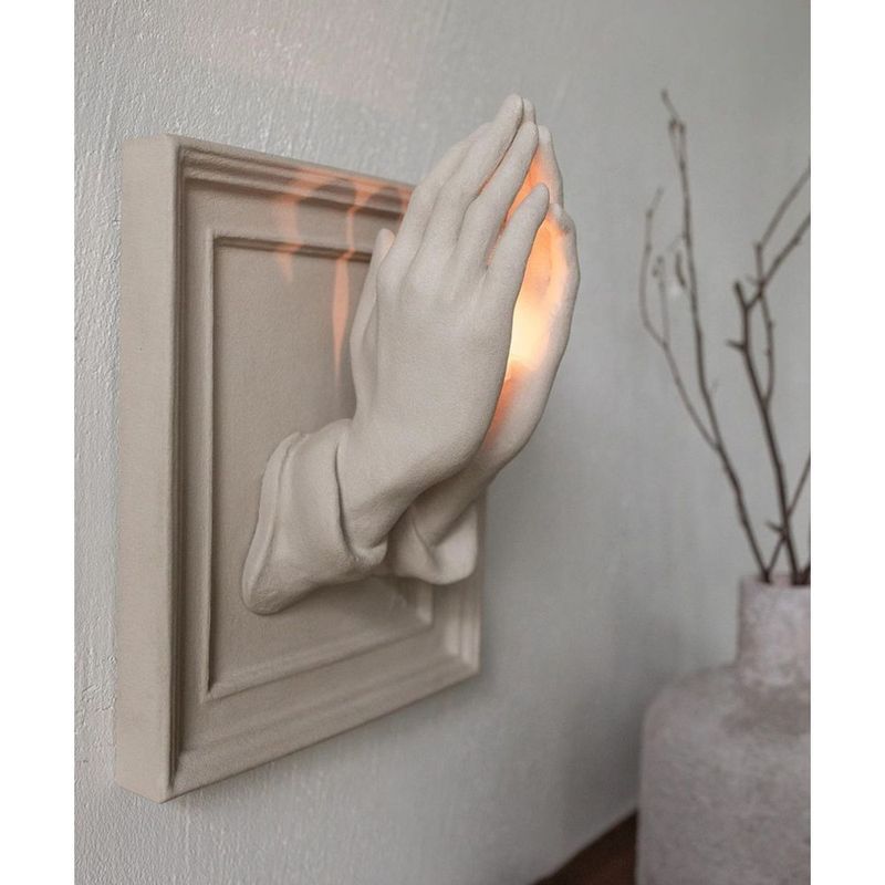 Jellypaint New "Praying Hands" Handmade Art Aromatherapy Candle Holder Pendant Three-Dimensional High-End Ornament_voghion.com
