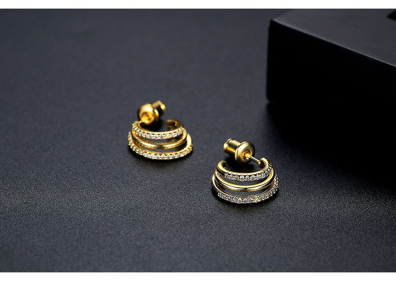 Damenschmuck Goldohrringe Ins Kupfer Mikro-Intarsien Zirkon Ohrringe Exquisite kleine Design Nischenohrringe_voghion.com