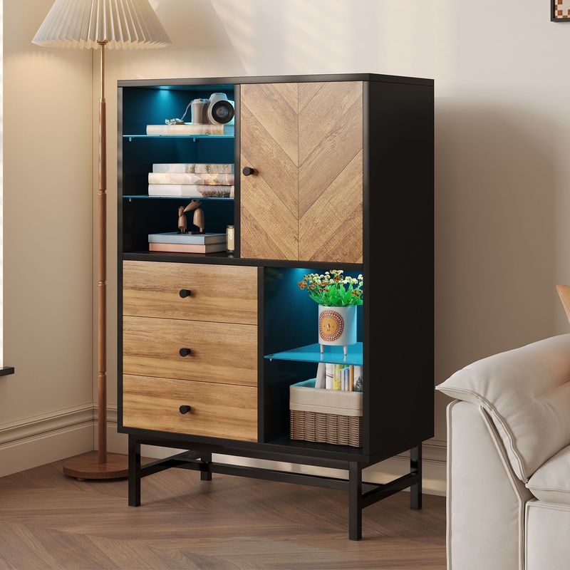 Vetrina con 12 colori di luce LED, Schubladen, Glasböden, Dreieck Holzmaserung_voghion.com