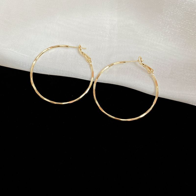 Orecchini a cerchio lisci in argento, versatili, unici, leggeri, di lusso, di alta qualità, semplici, per le donne_voghion.com