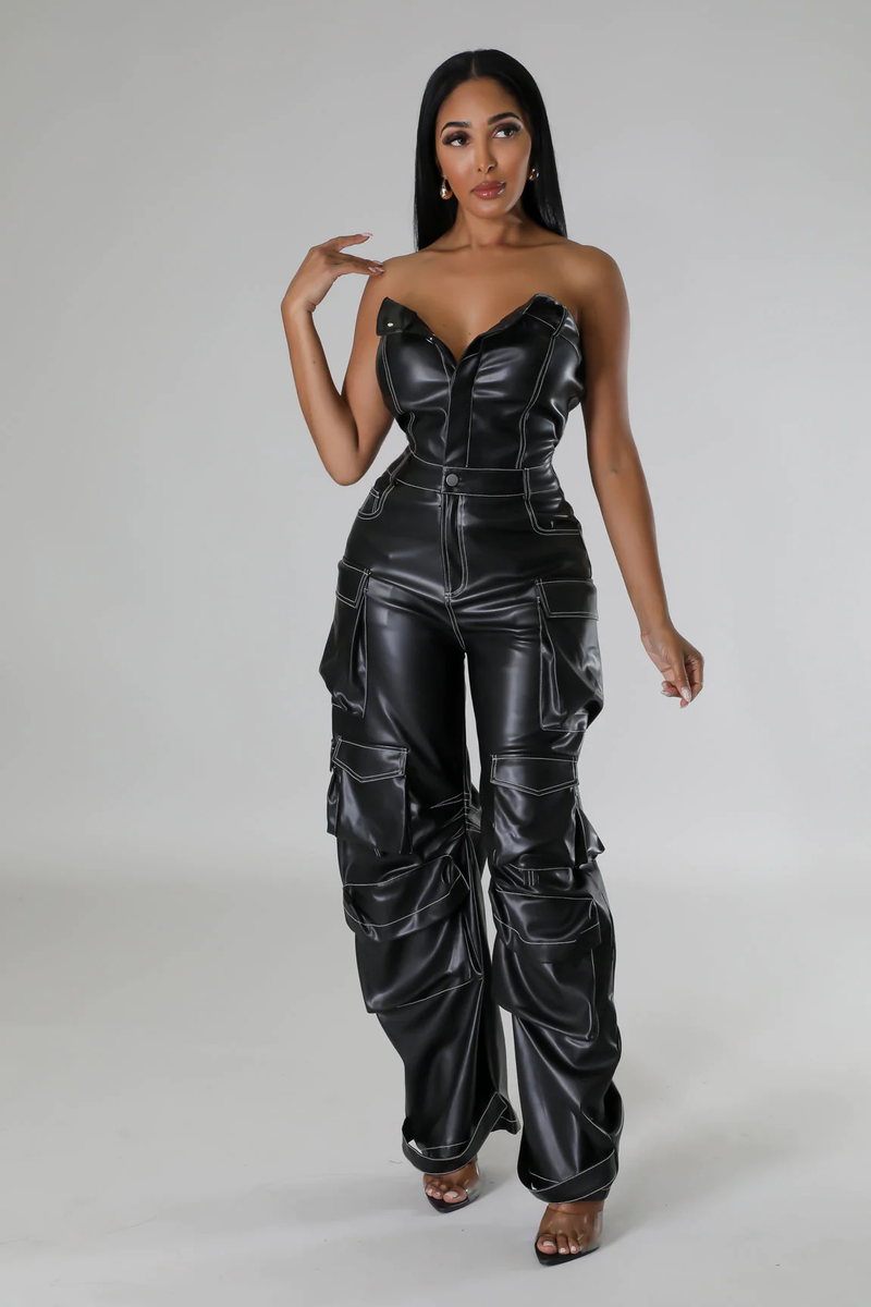 Moteriški drabužiai be petnešėlių, be nugaros, plonas kirpimo kelnės su keliomis kišenėmis, kombinezonas_voghion.com