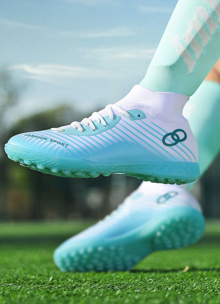 Nahtlos fléien gewéckelt Fussballschong Männer a Fraen High Top Studenten Training Match Spike Crushing Shoes_voghion.com